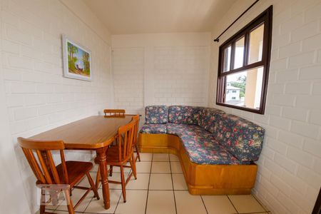 Sala de casa para alugar com 2 quartos, 85m² em Ponta das Canas, Florianópolis