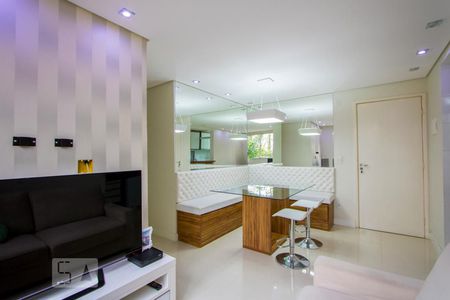 Sala de apartamento à venda com 2 quartos, 49m² em Parque São Vicente, Santo André