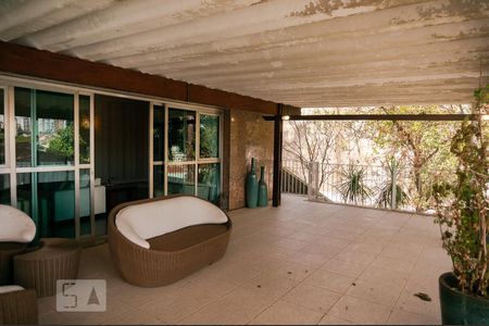 Varanda de casa para alugar com 3 quartos, 380m² em Água Fria, São Paulo