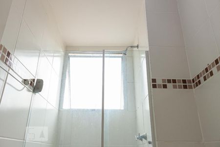 Apartamento para alugar com 45m², 2 quartos e 1 vaga Apartamento para alugar com 45m², 2 quartos e 1 vagaDetalhe do banheiro
