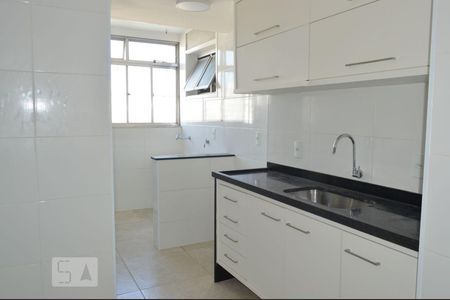 Apartamento à venda com 90m², 2 quartos e 1 vagaCozinha e Área de Serviço