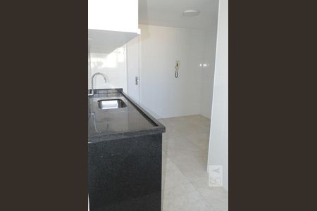 Apartamento à venda com 90m², 2 quartos e 1 vagaCozinha e Área de Serviço