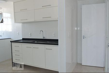 Apartamento à venda com 90m², 2 quartos e 1 vagaCozinha e Área de Serviço