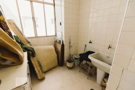 Apartamento à venda com 164m², 4 quartos e 2 vagasLavanderia