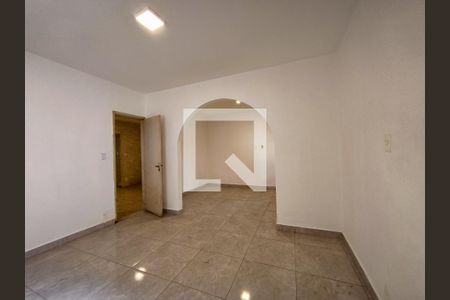 Sala de casa para alugar com 4 quartos, 282m² em São Cristóvão, Rio de Janeiro