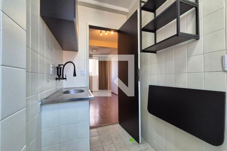 Cozinha e Área de Serviço de kitnet/studio para alugar com 1 quarto, 33m² em Botafogo, Campinas