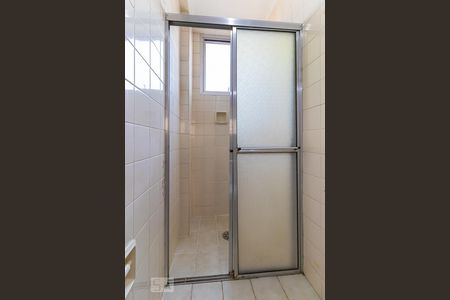 Banheiro de kitnet/studio para alugar com 1 quarto, 33m² em Botafogo, Campinas