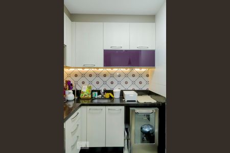 Apartamento à venda com 50m², 1 quarto e sem vaga Apartamento à venda com 50m², 1 quarto e sem vagaCozinha e Área de Serviço