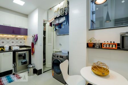 Apartamento à venda com 50m², 1 quarto e sem vaga Apartamento à venda com 50m², 1 quarto e sem vagaCozinha e Área de Serviço