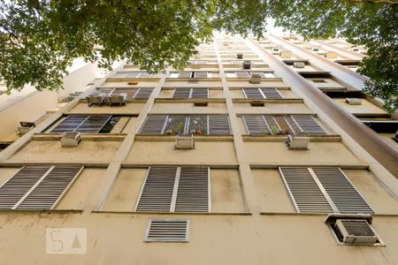 Apartamento à venda com 50m², 1 quarto e sem vaga Apartamento à venda com 50m², 1 quarto e sem vagaFachada