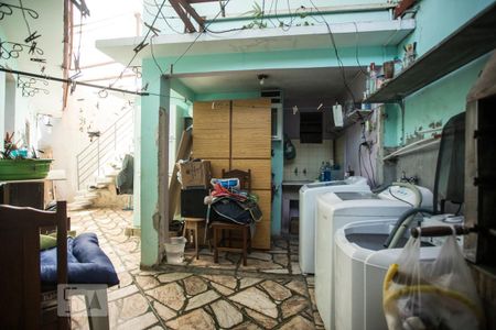 Casa à venda com 300m², 4 quartos e 5 vagas Casa à venda com 300m², 4 quartos e 5 vagasÁrea de Serviço