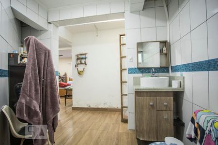 Casa à venda com 300m², 4 quartos e 5 vagas Casa à venda com 300m², 4 quartos e 5 vagasBanheiro Suite