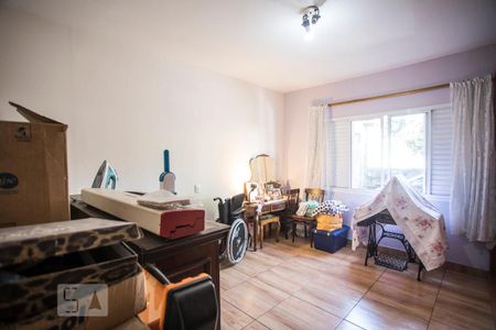 Casa à venda com 300m², 4 quartos e 5 vagas Casa à venda com 300m², 4 quartos e 5 vagasQuarto 2