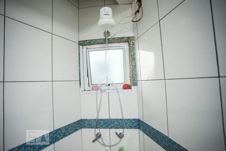 Casa à venda com 300m², 4 quartos e 5 vagas Casa à venda com 300m², 4 quartos e 5 vagasBanheiro Suite - Chuveiro