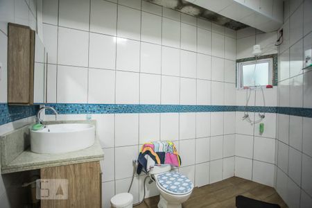 Casa à venda com 300m², 4 quartos e 5 vagas Casa à venda com 300m², 4 quartos e 5 vagasBanheiro Suite