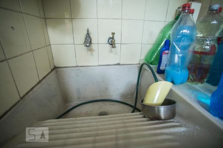 Casa à venda com 300m², 4 quartos e 5 vagas Casa à venda com 300m², 4 quartos e 5 vagasÁrea de Serviço - Torneira