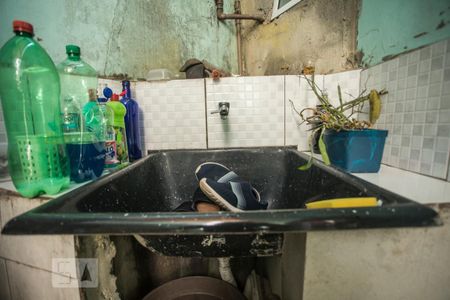 Casa à venda com 300m², 4 quartos e 5 vagas Casa à venda com 300m², 4 quartos e 5 vagasÁrea de Serviço - Torneira