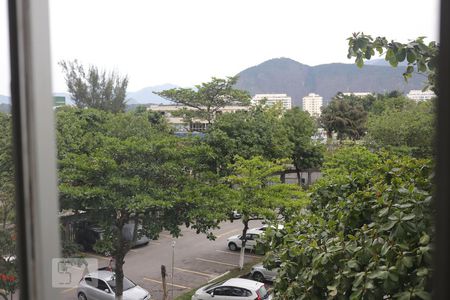 Vista do Quarto 1 de apartamento para alugar com 2 quartos, 60m² em Barra da Tijuca, Rio de Janeiro