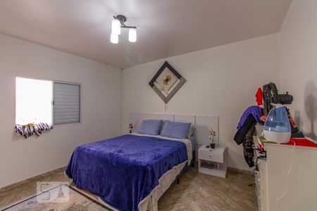 Casa à venda com 150m², 3 quartos e 2 vagas Casa à venda com 150m², 3 quartos e 2 vagasQuarto 2 - Suíte