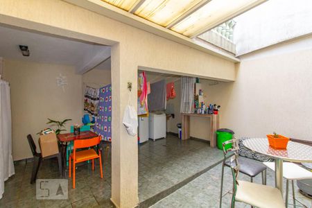 Casa à venda com 150m², 3 quartos e 2 vagas Casa à venda com 150m², 3 quartos e 2 vagasLavanderia