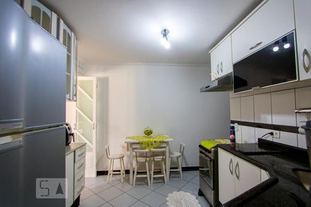 Apartamento à venda com 94m², 3 quartos e 2 vagasCozinha