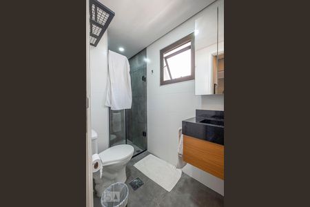 Banheiro de apartamento à venda com 1 quarto, 46m² em Cerqueira César, São Paulo