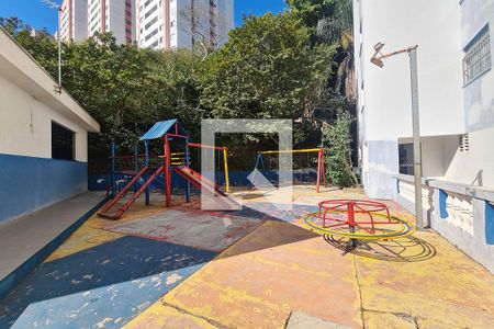 Apartamento à venda com 60m², 2 quartos e 1 vaga Apartamento à venda com 60m², 2 quartos e 1 vagaÁrea comum - Playground