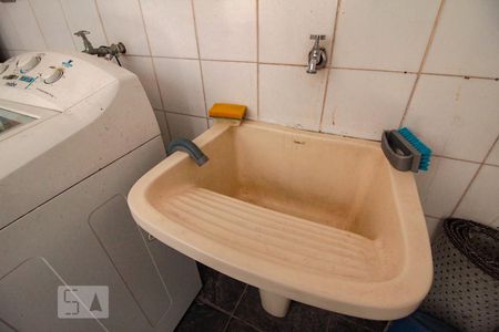 Casa à venda com 262m², 4 quartos e 3 vagas Casa à venda com 262m², 4 quartos e 3 vagasarea de serviço