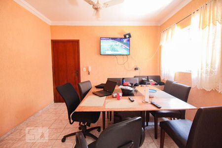 Casa à venda com 262m², 4 quartos e 3 vagas Casa à venda com 262m², 4 quartos e 3 vagassala jantar