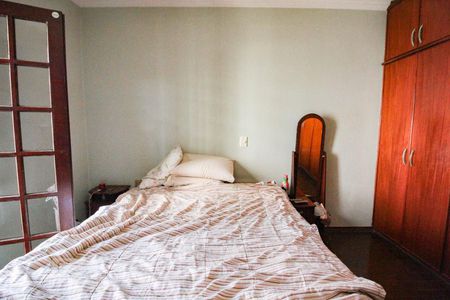 Casa à venda com 262m², 4 quartos e 3 vagas Casa à venda com 262m², 4 quartos e 3 vagasquarto 1