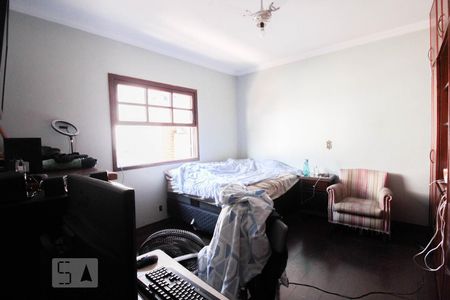 Casa à venda com 262m², 4 quartos e 3 vagas Casa à venda com 262m², 4 quartos e 3 vagasquarto 3