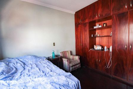 Casa à venda com 262m², 4 quartos e 3 vagas Casa à venda com 262m², 4 quartos e 3 vagasquarto 3