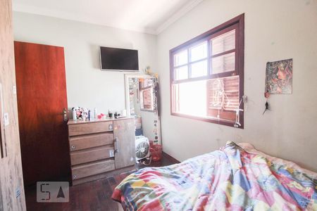 Casa à venda com 262m², 4 quartos e 3 vagas Casa à venda com 262m², 4 quartos e 3 vagasquarto 2