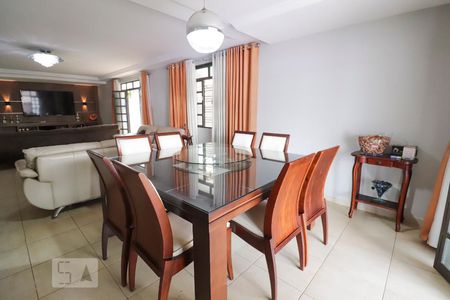 Sala de casa para alugar com 4 quartos, 290m² em Setor Sul, Goiânia