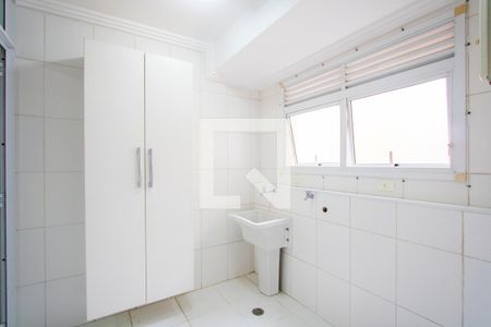 Apartamento para alugar com 130m², 2 quartos e 3 vagas Apartamento para alugar com 130m², 2 quartos e 3 vagasÁrea de serviço