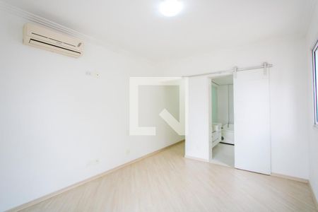Apartamento para alugar com 130m², 2 quartos e 3 vagas Apartamento para alugar com 130m², 2 quartos e 3 vagasQuarto 1 - Suíte