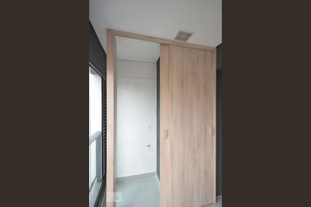 Apartamento à venda com 37m², 1 quarto e 1 vaga Apartamento à venda com 37m², 1 quarto e 1 vagaArea de Serviço