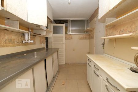 Apartamento à venda com 75m², 2 quartos e sem vagaCozinha