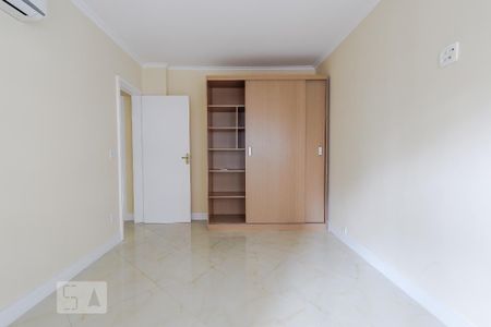 Quarto 1 de apartamento para alugar com 3 quartos, 106m² em Moinhos de Vento, Porto Alegre