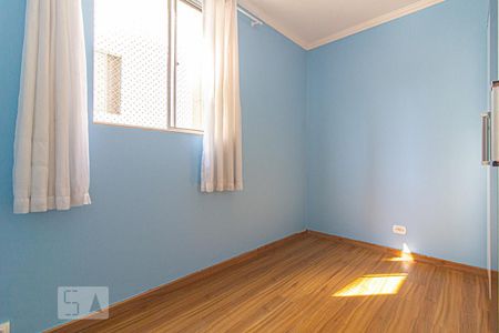 Quarto 1 de apartamento para alugar com 2 quartos, 45m² em Braga, São José dos Pinhais