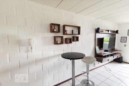Sala de apartamento à venda com 2 quartos, 43m² em Pinheiro, São Leopoldo