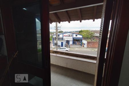 Casa à venda com 580m², 4 quartos e 1 vaga Casa à venda com 580m², 4 quartos e 1 vagaSacada do Quarto 2 Suíte