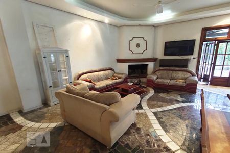 Casa à venda com 580m², 4 quartos e 1 vaga Casa à venda com 580m², 4 quartos e 1 vagaSalão de Festa