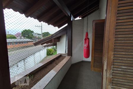 Casa à venda com 580m², 4 quartos e 1 vaga Casa à venda com 580m², 4 quartos e 1 vagaSacada do Quarto 2 Suíte