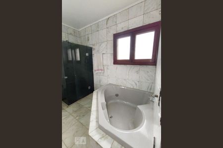 Casa à venda com 580m², 4 quartos e 1 vaga Casa à venda com 580m², 4 quartos e 1 vagaBanheiro da Suíte 3