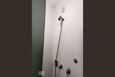 Casa à venda com 580m², 4 quartos e 1 vaga Casa à venda com 580m², 4 quartos e 1 vagaBanheiro da Suíte