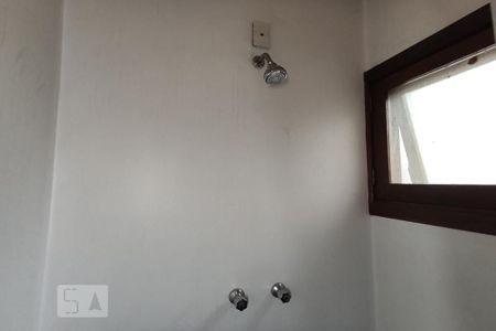 Casa à venda com 580m², 4 quartos e 1 vaga Casa à venda com 580m², 4 quartos e 1 vagaBanheiro de Serviço