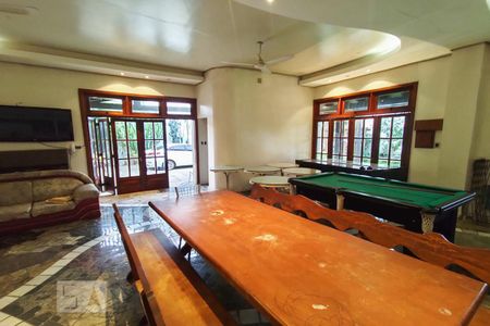 Casa à venda com 580m², 4 quartos e 1 vaga Casa à venda com 580m², 4 quartos e 1 vagaSalão de Festa