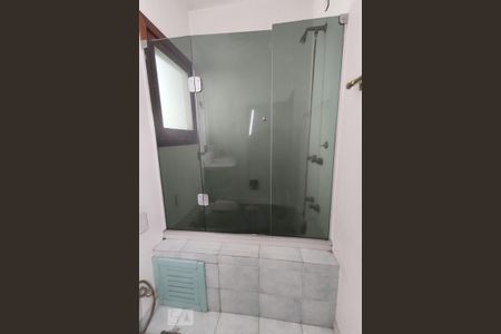 Casa à venda com 580m², 4 quartos e 1 vaga Casa à venda com 580m², 4 quartos e 1 vagaBanheiro da Suíte 2