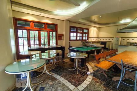 Casa à venda com 580m², 4 quartos e 1 vaga Casa à venda com 580m², 4 quartos e 1 vagaSalão de Festa